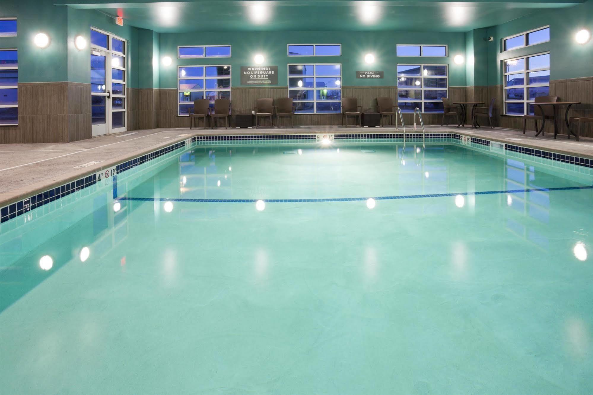 Grandstay Hotel & Suites Valley City Eksteriør bilde